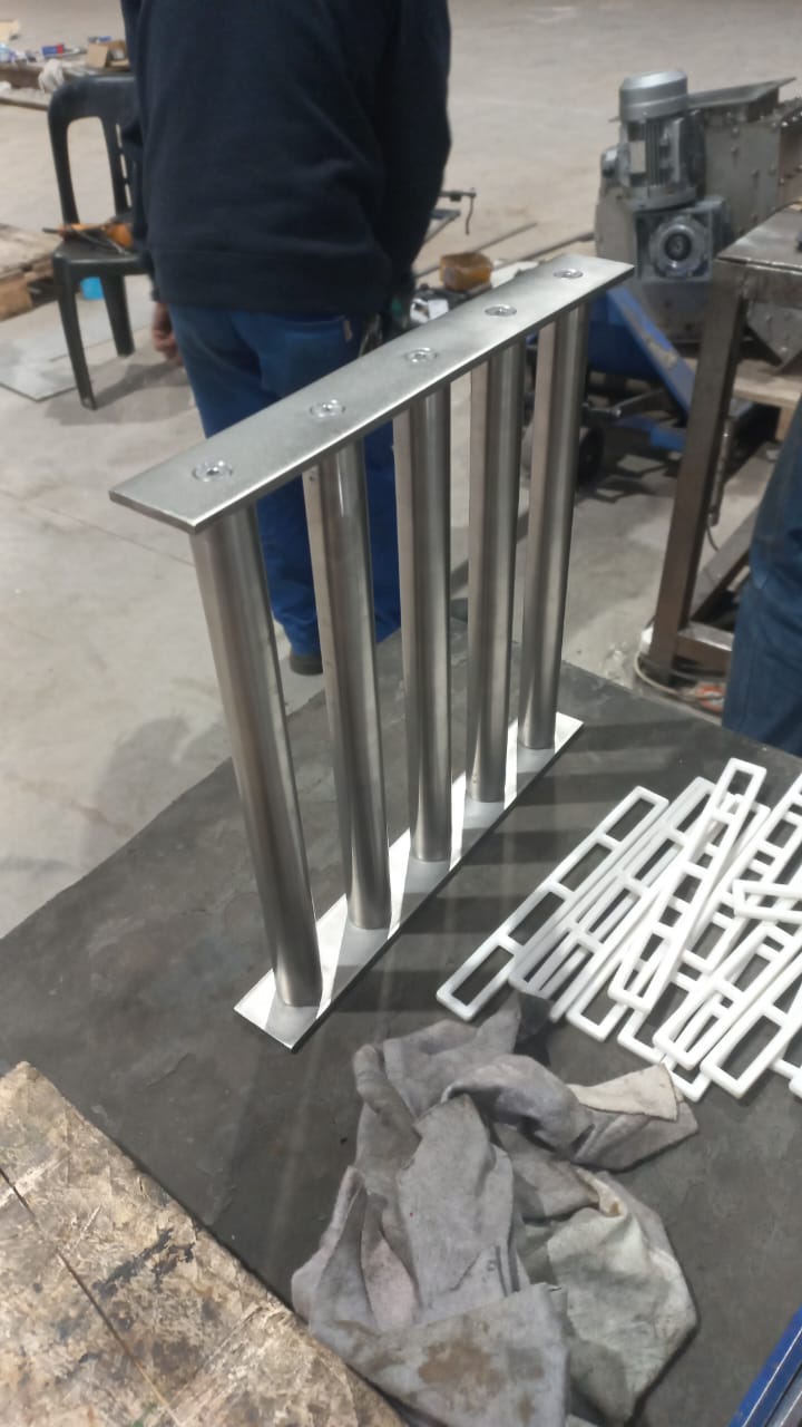 Grid Magnets in Frames