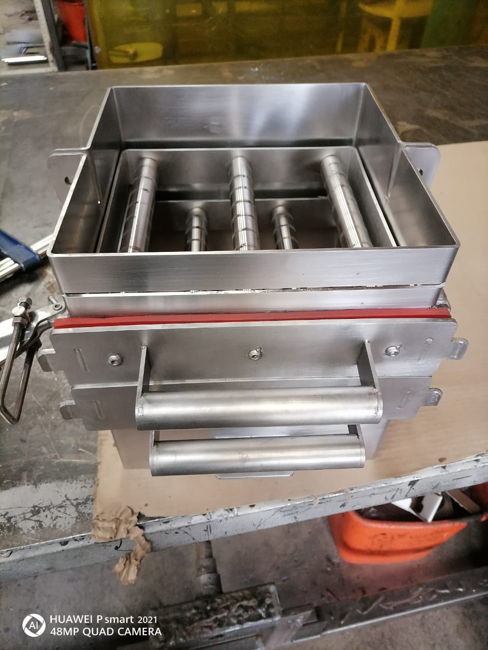 Housed Grid Magnets