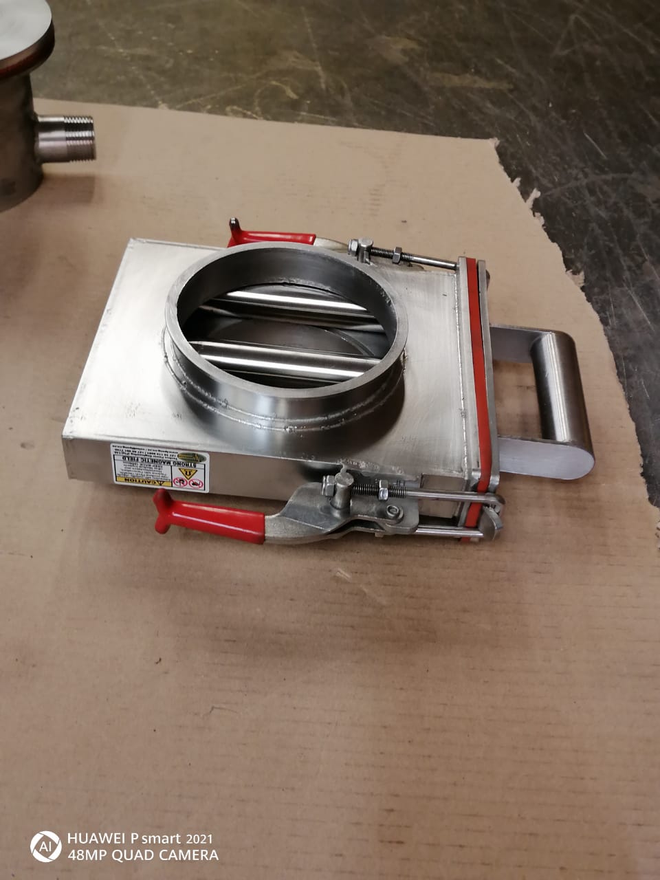 Housed Grid Magnets