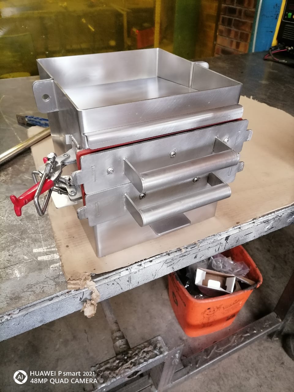 Housed Grid Magnets